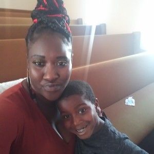 Meet your Posher, Iesha